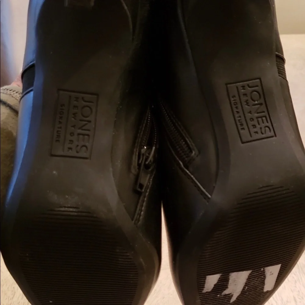 Very Nice Booties!! - Picture 3 of 3